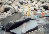 Series 300 - The smallest diamond wire cutting machine